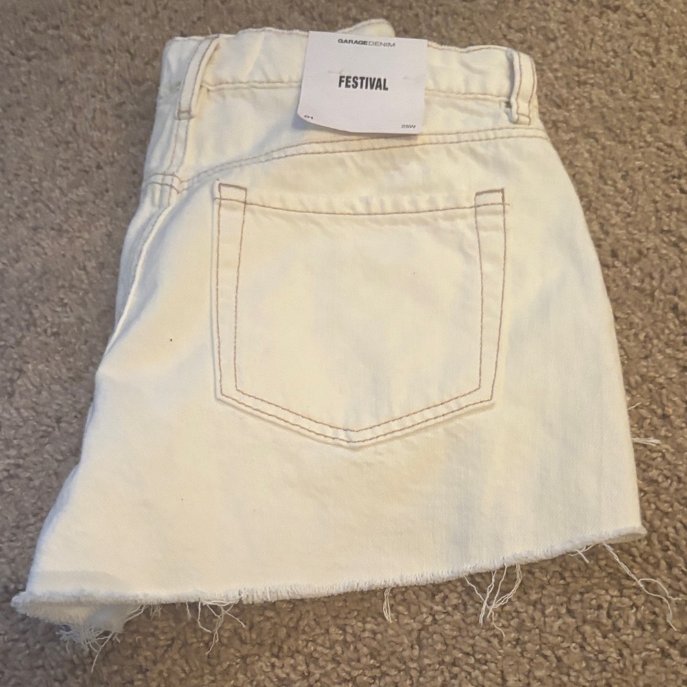 Garage Snow White Denim Festival Shorts 25W